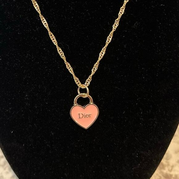 Dior Light Pink Heart Charm with a 16” Wavy Necklace Chain - Picture 1 of 3